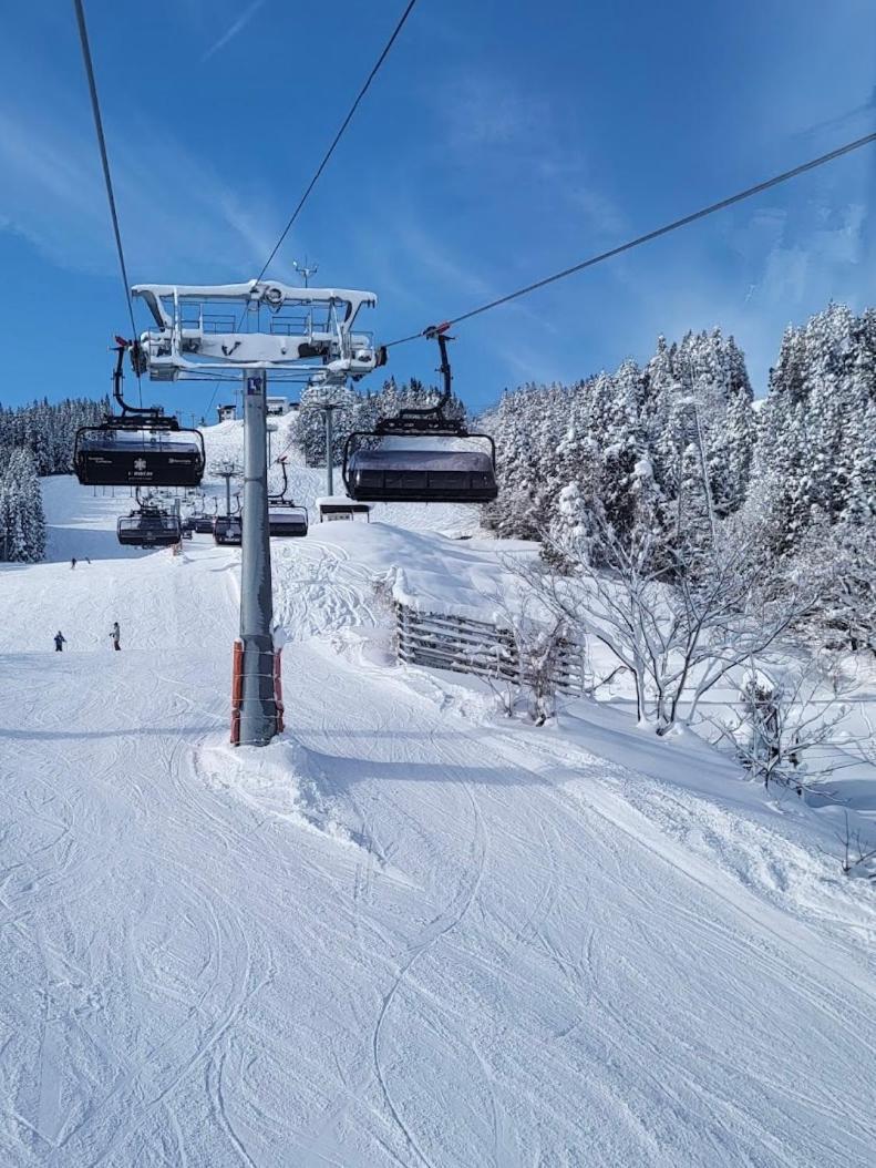 Snowhouse Memorie Hotel-石打丸山 Seki  Bagian luar foto