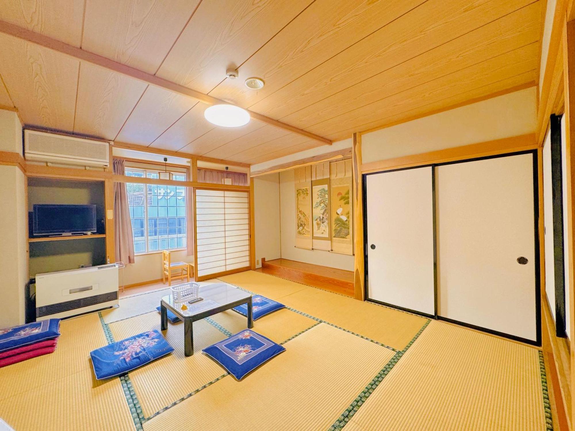 Snowhouse Memorie Hotel-石打丸山 Seki  Bagian luar foto
