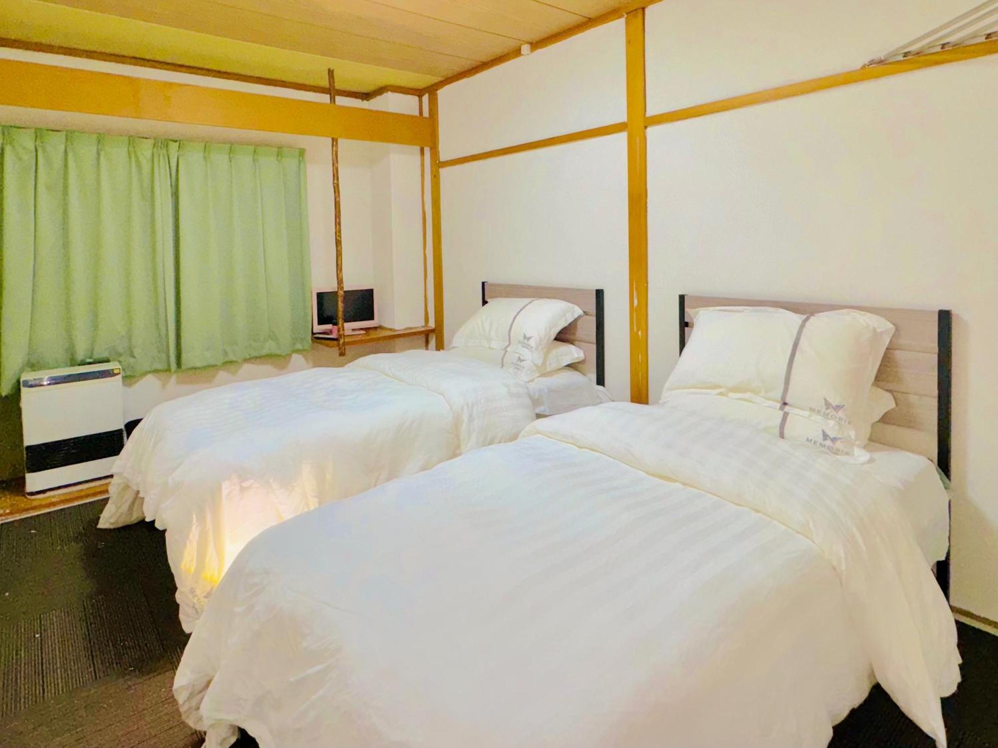 Snowhouse Memorie Hotel-石打丸山 Seki  Bagian luar foto