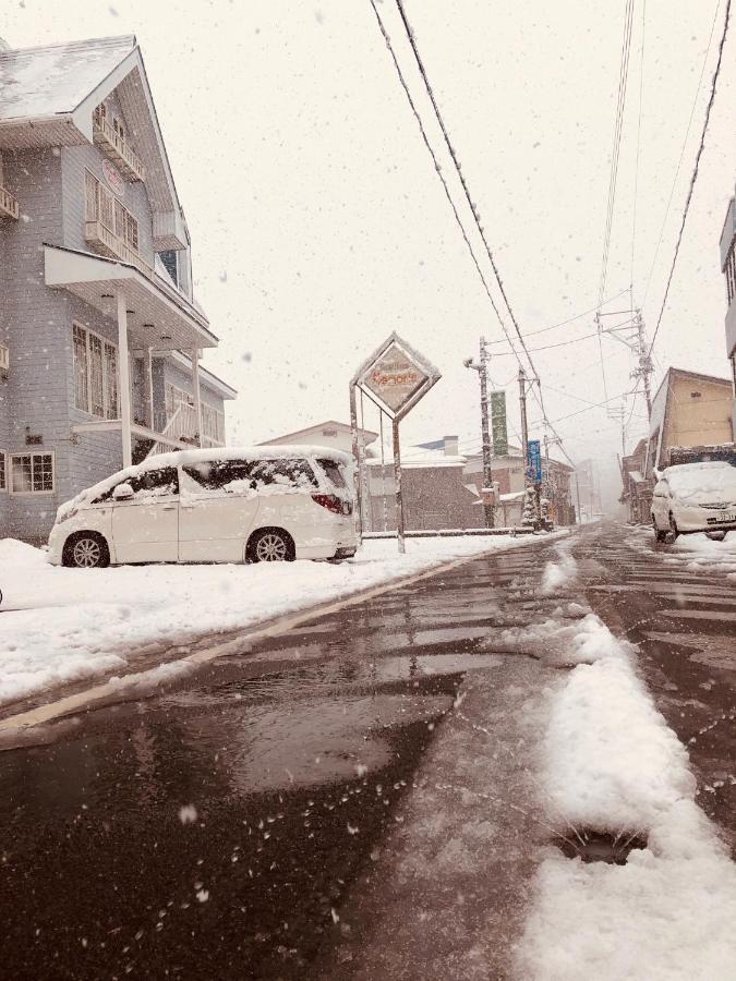 Snowhouse Memorie Hotel-石打丸山 Seki  Bagian luar foto